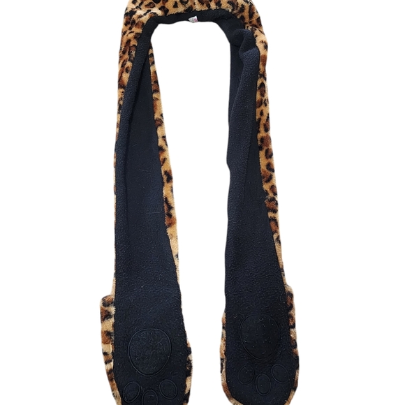 Leopard Print Hat/Scarf/Mitten Combo - Picture 2 of 4